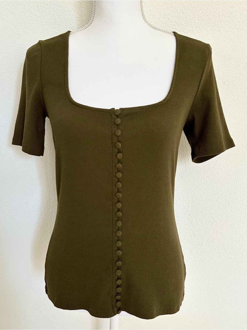 Sezane Grant T Shirt Olive Green Size Large